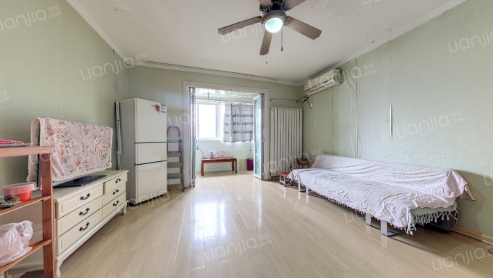 七彩生活二手房实景图