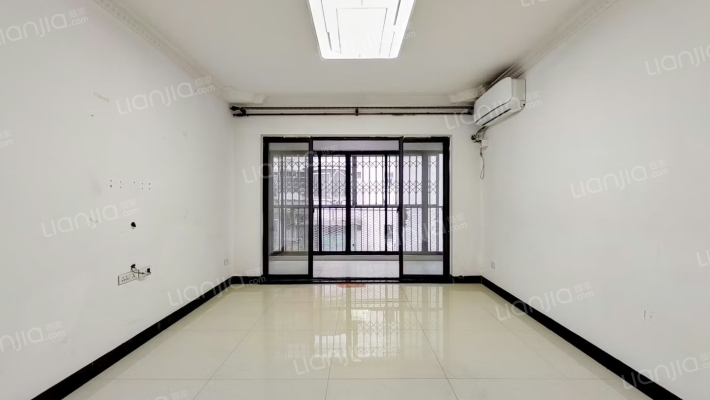 安厦·港湾雅居二手房实景图