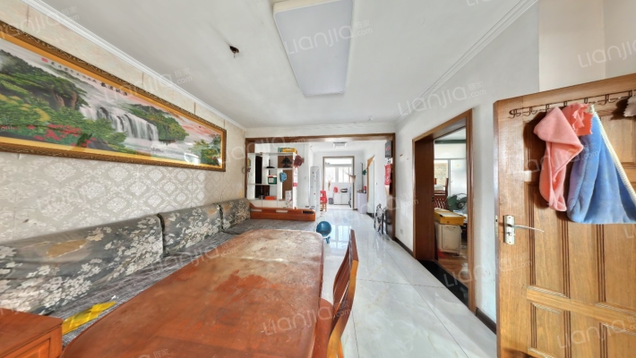 振源新村二手房实景图