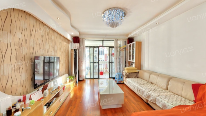 哥特帝景二手房实景图