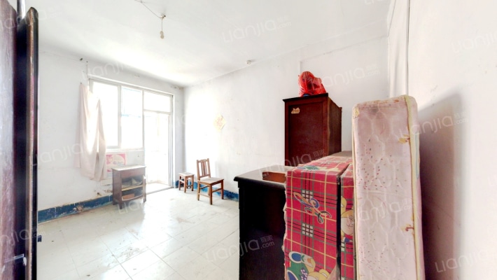 二三二厂家属楼二手房实景图