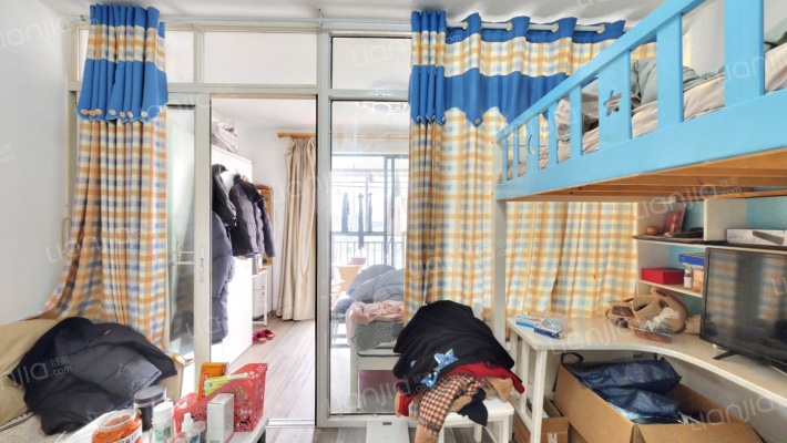 巴黎春天二手房实景图