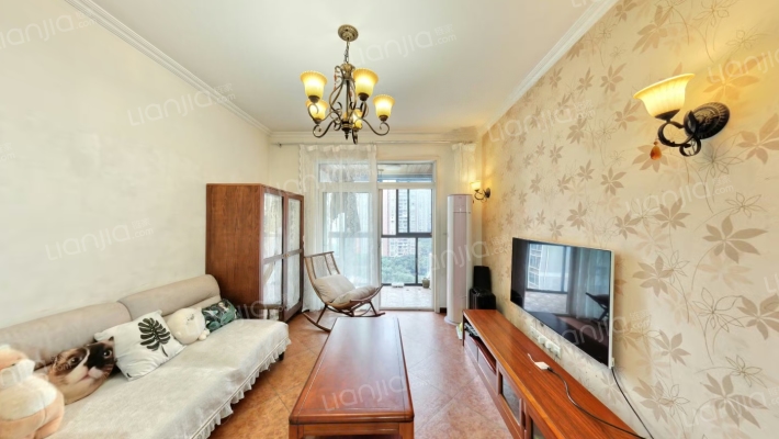 盘龙花园二期二手房实景图