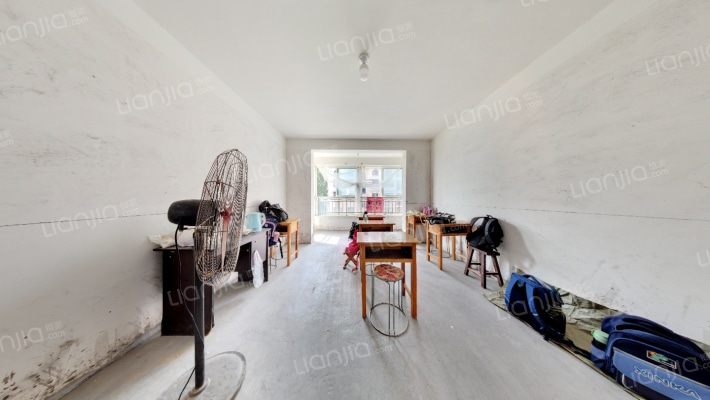 东方佳苑西区二手房实景图