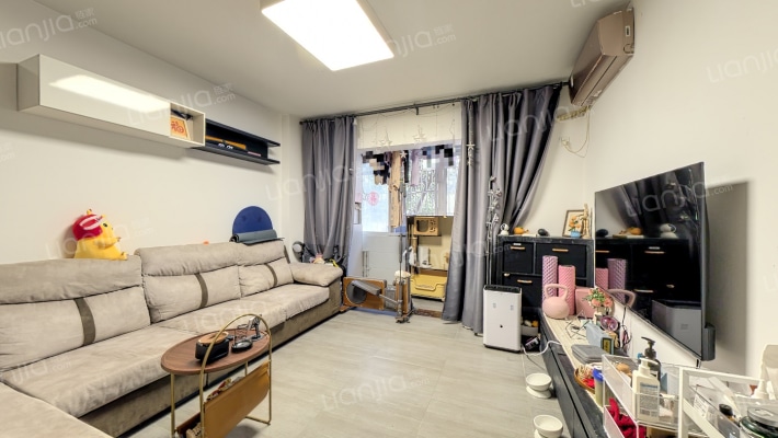 嘉华花园西区二手房实景图