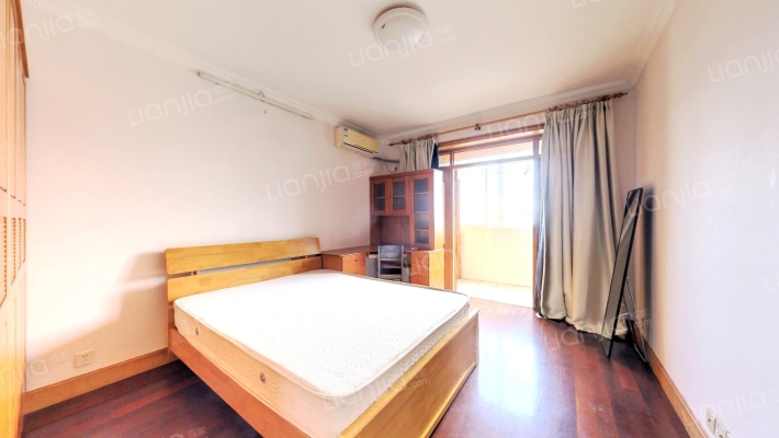 凌高小区二手房实景图