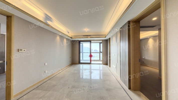 绿地天空树南区二手房实景图