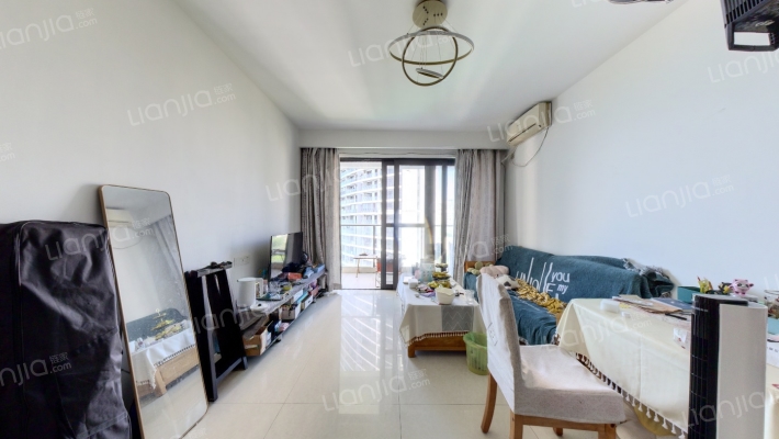 海岸名都二手房实景图