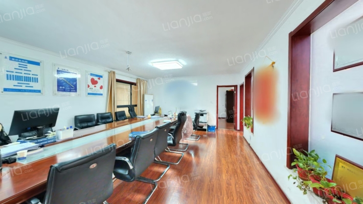 雅荷四季城B区二手房实景图