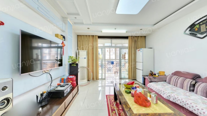 恒达世纪豪庭二手房实景图