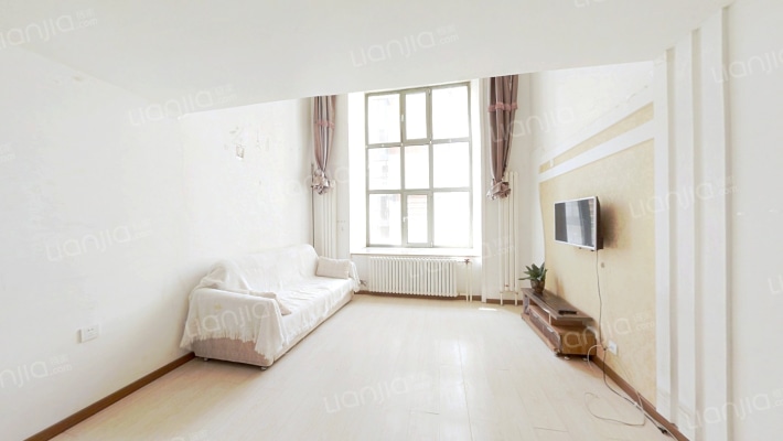 悦山国际三期二手房实景图