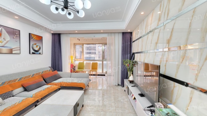 瑞河兰乔南区二手房实景图