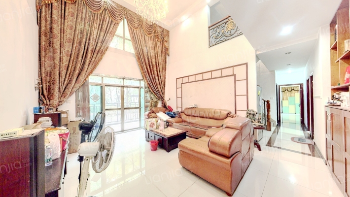 海景蓝湾二手房实景图