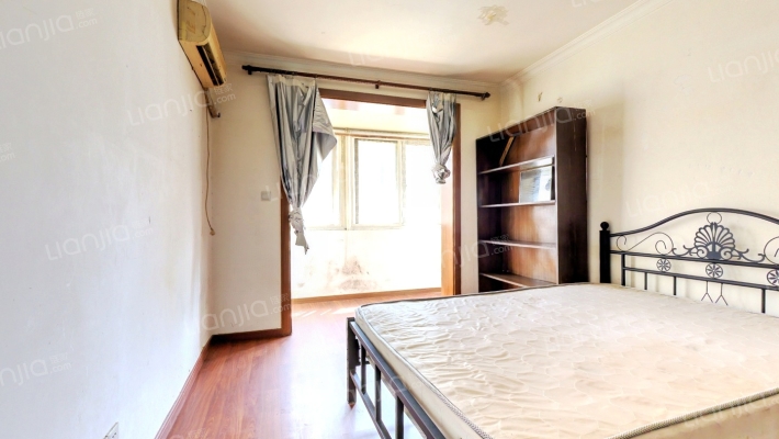 法华镇路878弄二手房实景图