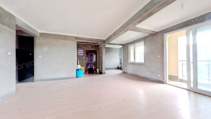 卧龙银湖湾二手房实景图