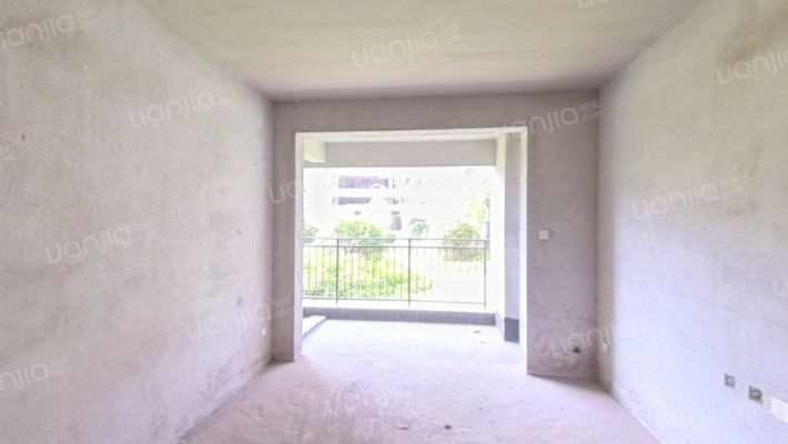 常绿·东风宸苑二手房实景图