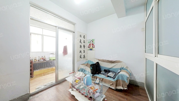 帝标安置楼二手房实景图