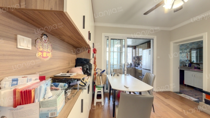 桃坞路服饰城二手房实景图