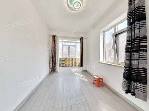 整租·人民路294-300（双号） 3室0厅 南/北