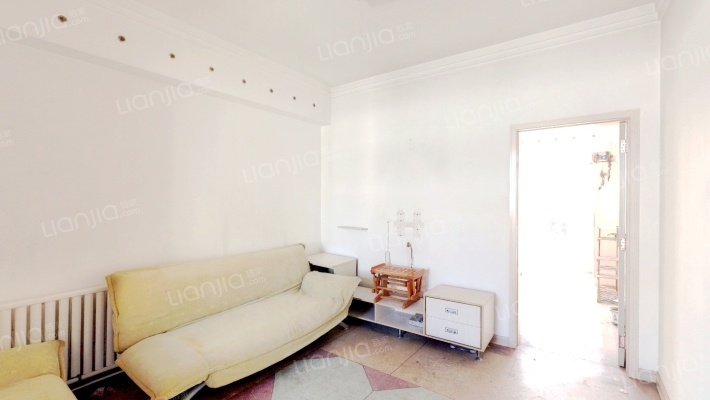 山西省城乡建设学校宿舍二手房实景图