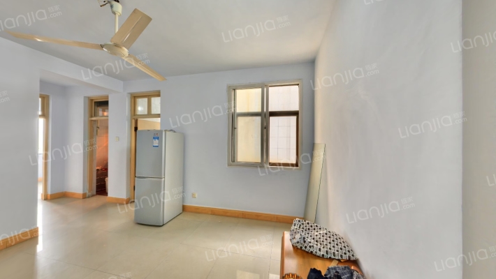 仪表小区南院二手房实景图