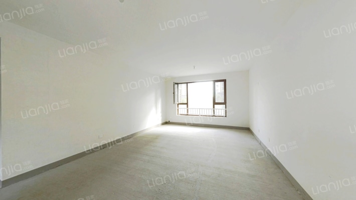 南北通透4居室，全明东户，主卧带转角飘窗。-客厅