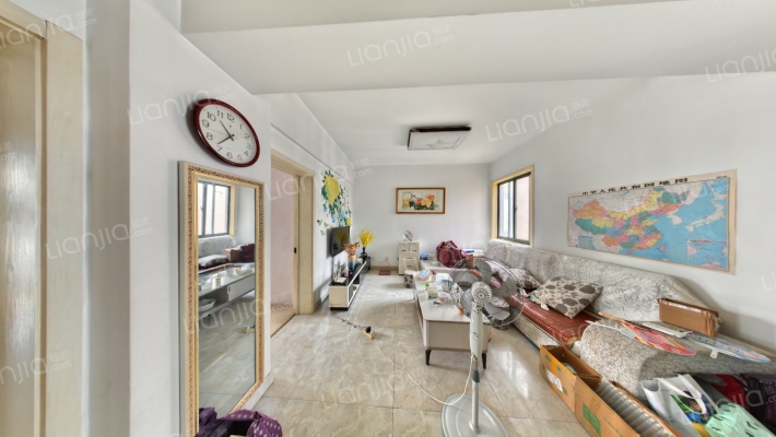 新站中心集贸市场二手房实景图