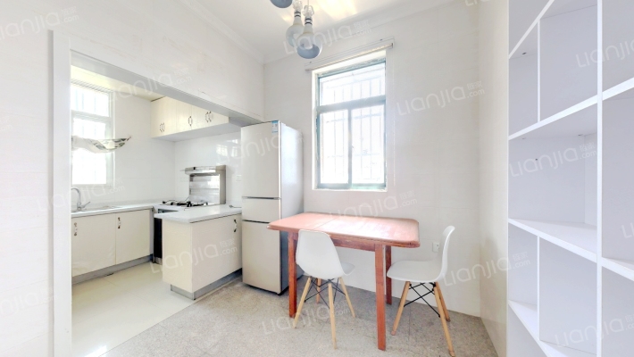 淮海工贸学校职工宿舍区二手房实景图