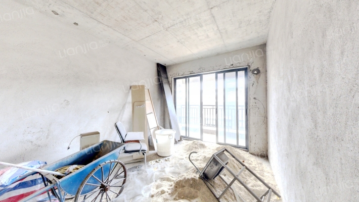 融创南景湾二手房实景图