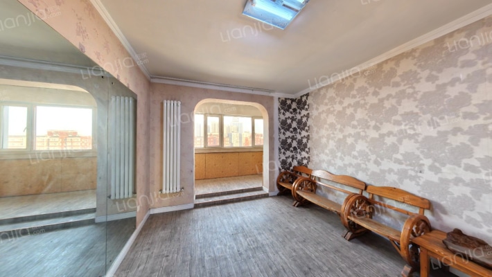 铜锣湾城市府邸二手房实景图