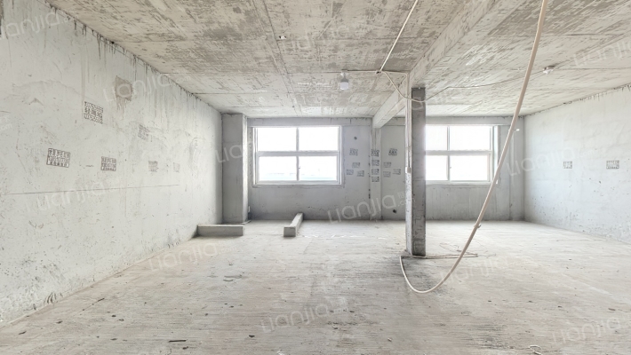 东辰大厦二手房实景图