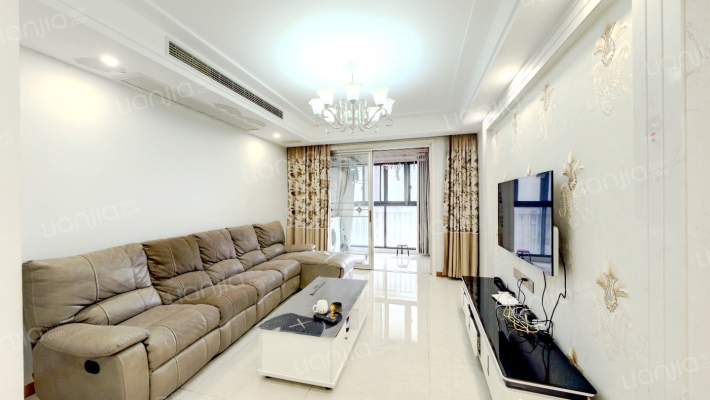 新城·吾悦华府二手房实景图