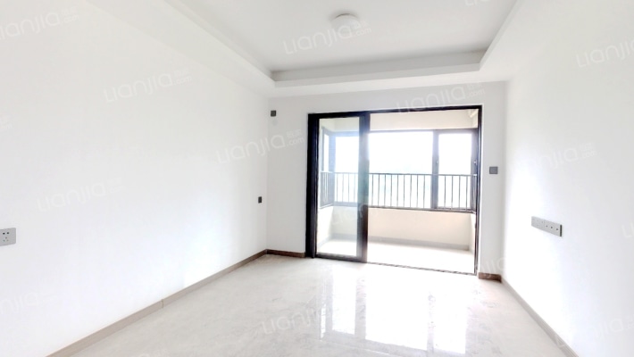 万科·中天·宏远魅力之城二手房实景图