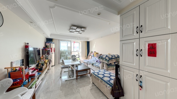 东飞花园二手房实景图