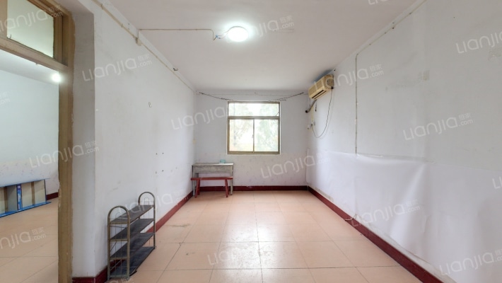 驻马店高级中学营住楼二手房实景图