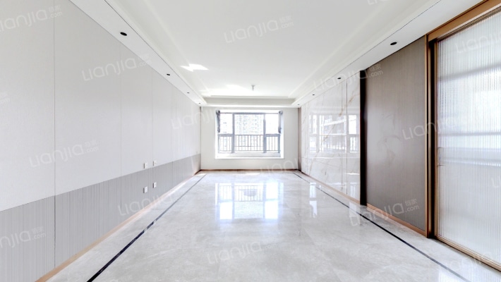 保利天汇二手房实景图