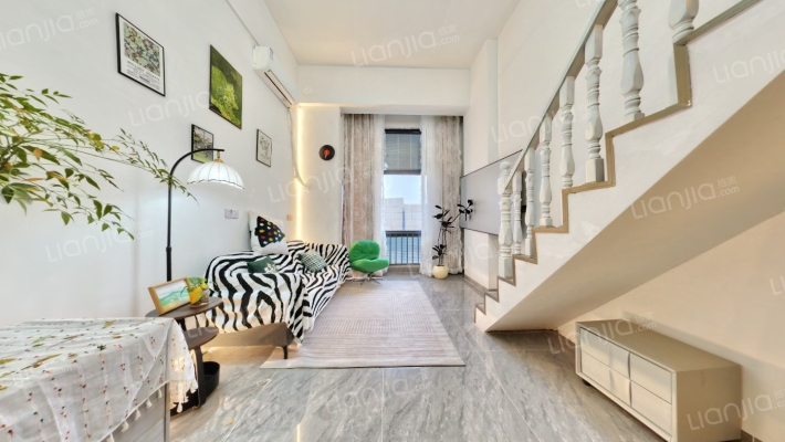 华润青山湖万象汇二手房实景图