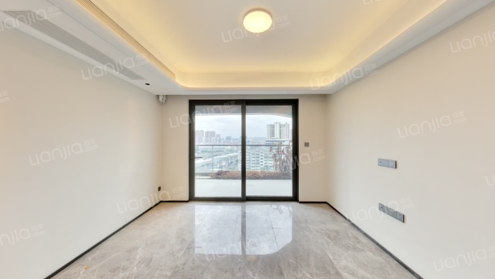 保利国贸天琴湖二手房实景图