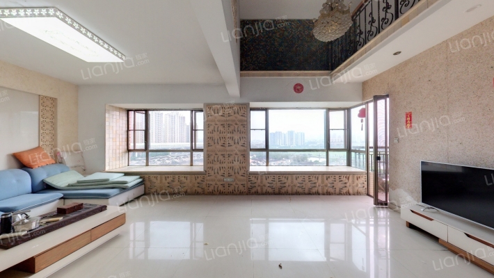 碧堤湾畔二手房实景图