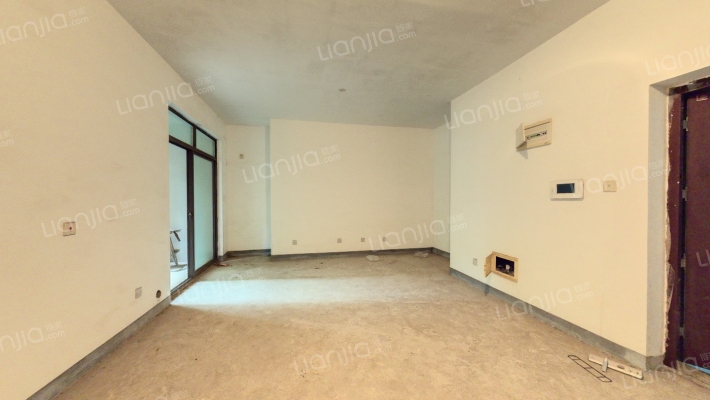 绿地香颂南区二手房实景图