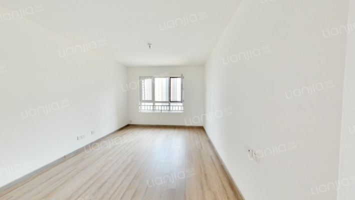 辰府雅苑二手房实景图