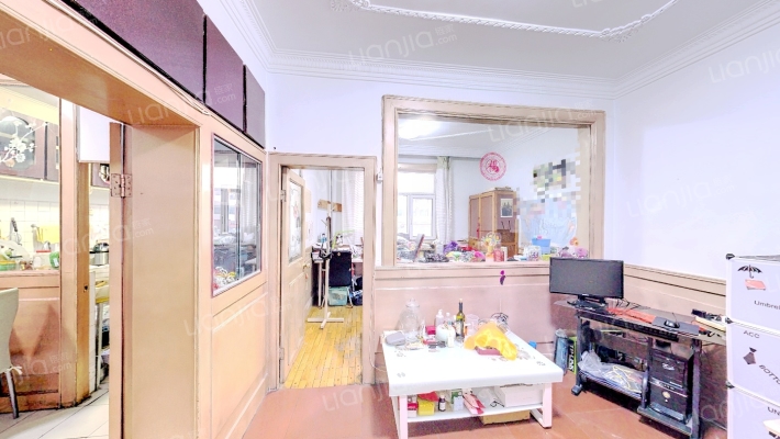 体育局宿舍二手房实景图