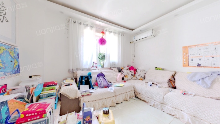 沿湖小区南区二手房实景图