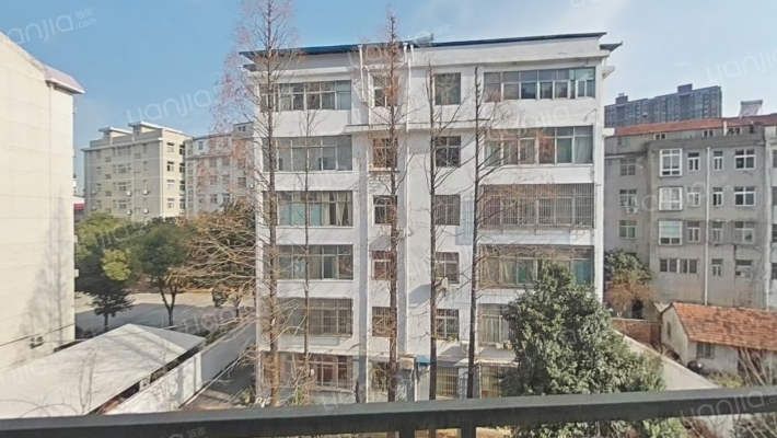 西湖新天地二手房实景图