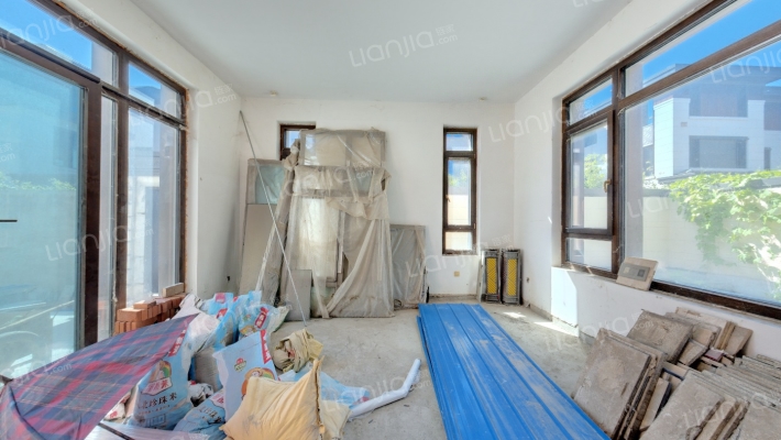 棠颂别墅二手房实景图