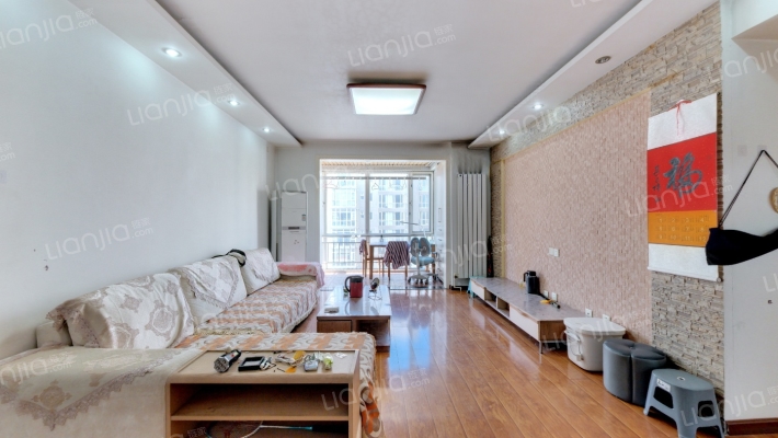 天然居二期二手房实景图