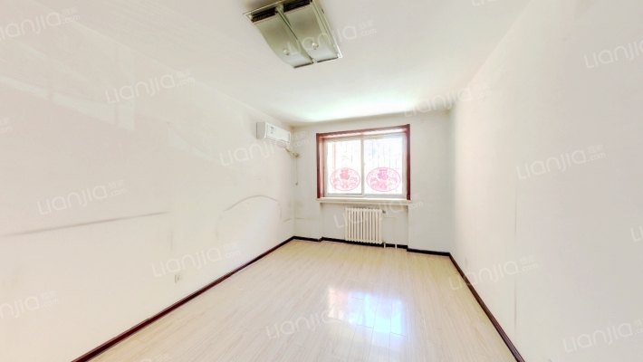 雅卉里二手房实景图