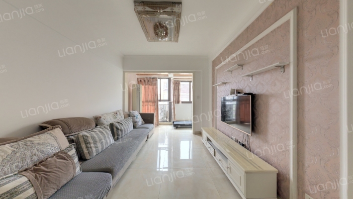 兰湾蒂钒尼二手房实景图