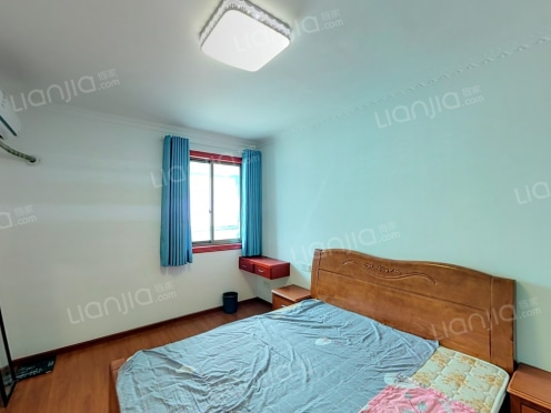 合租·中兴公寓 6居室 南卧