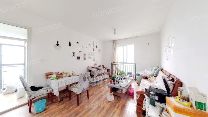 龙锦湾二手房实景图